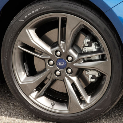 'Covered' Alloy Wheel Example 'Covered' Alloy Wheel Example